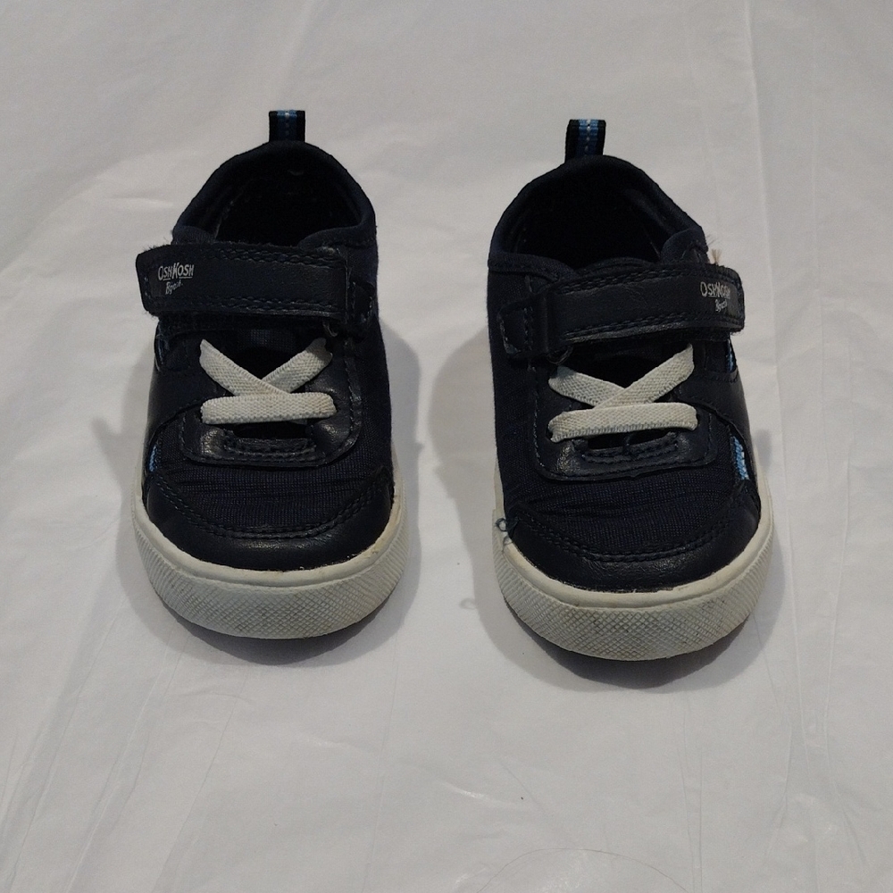 Oshkosh, Boys Fun And Classic Dark Blue Sneakers, Pictures are Dark